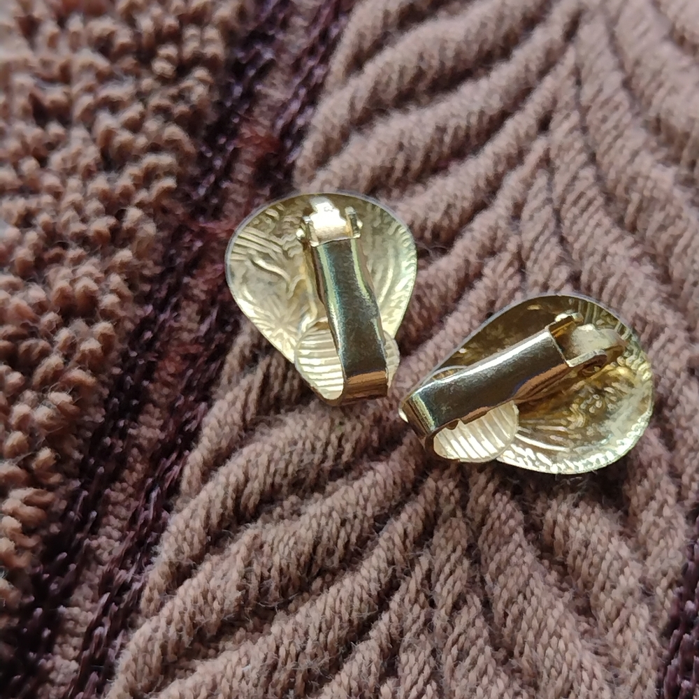 Vintage clip on earrings